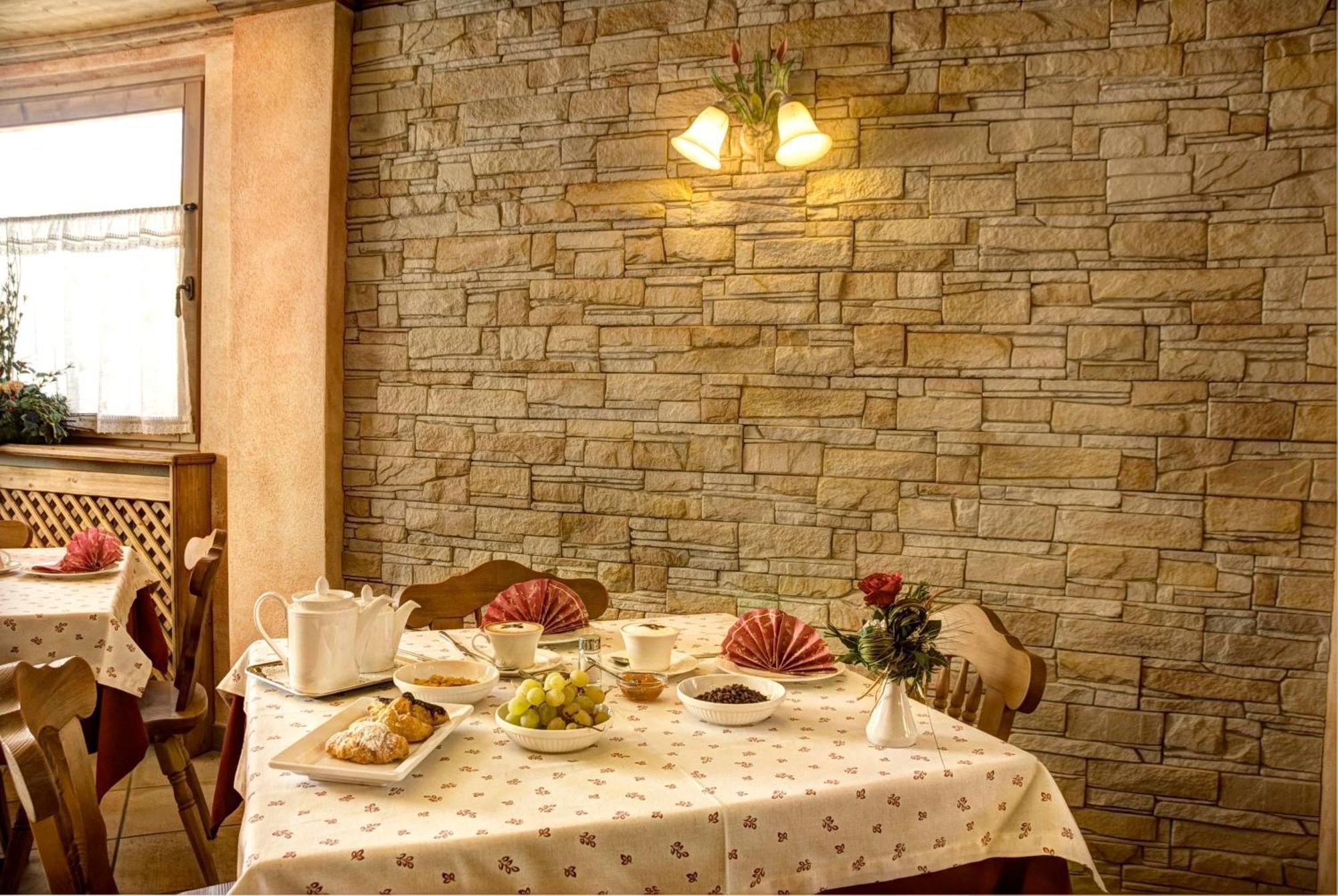 Hotel Costanza Mountain Holiday Livigno Exterior photo